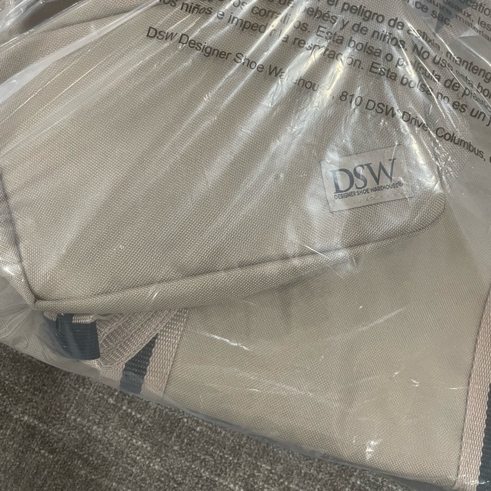 NWT - DSW duffle bag and toiletry case